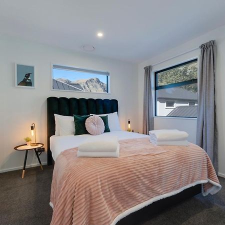 Arthurs Point Retreat - With Hot Tub Queenstown Exterior photo